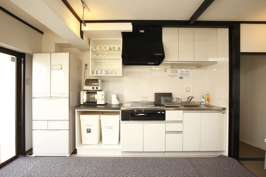 Fully furnished kitchen